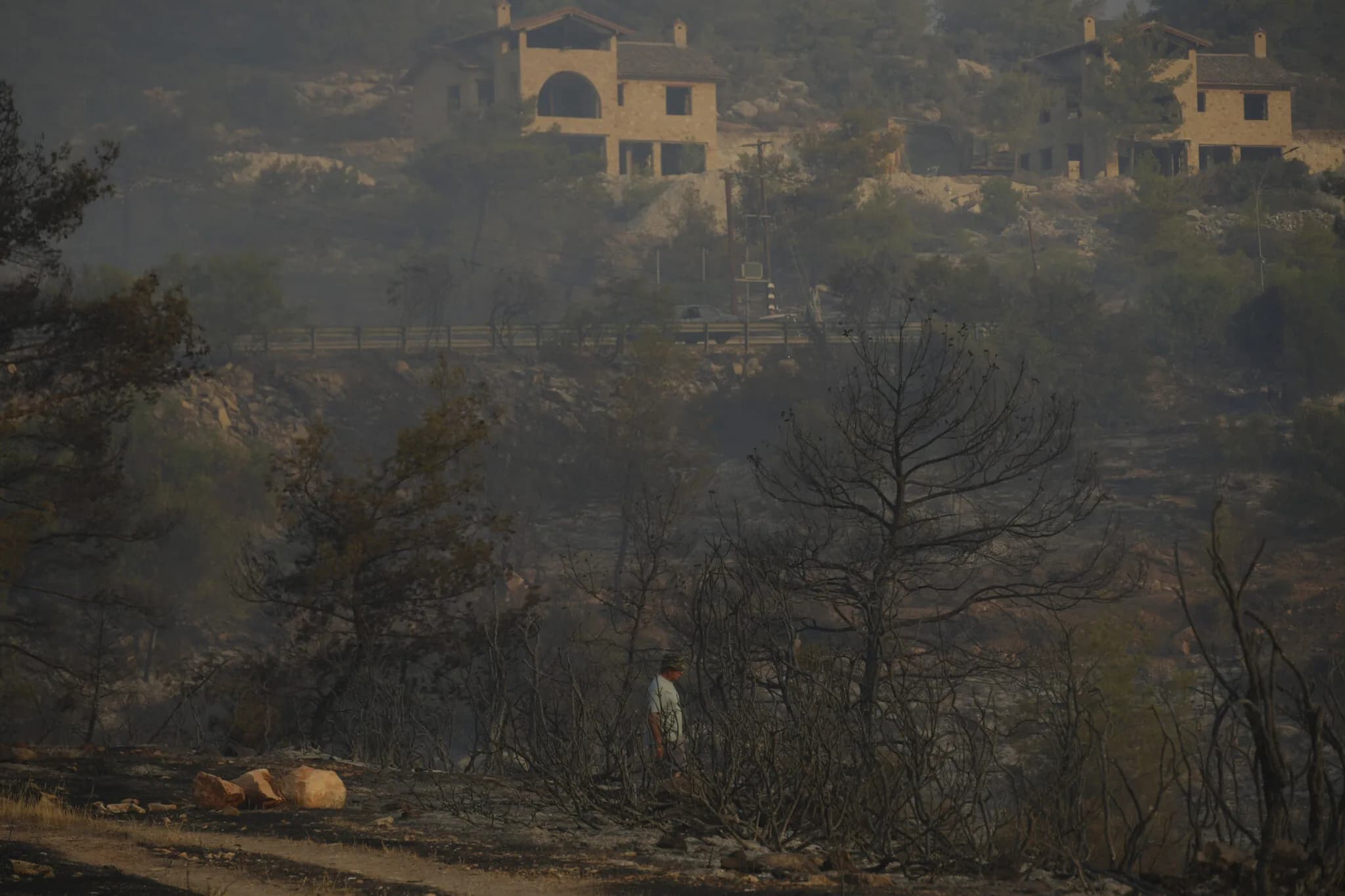 Interior Ministry: Sufficient Aid for Fire Victims in Limassol
