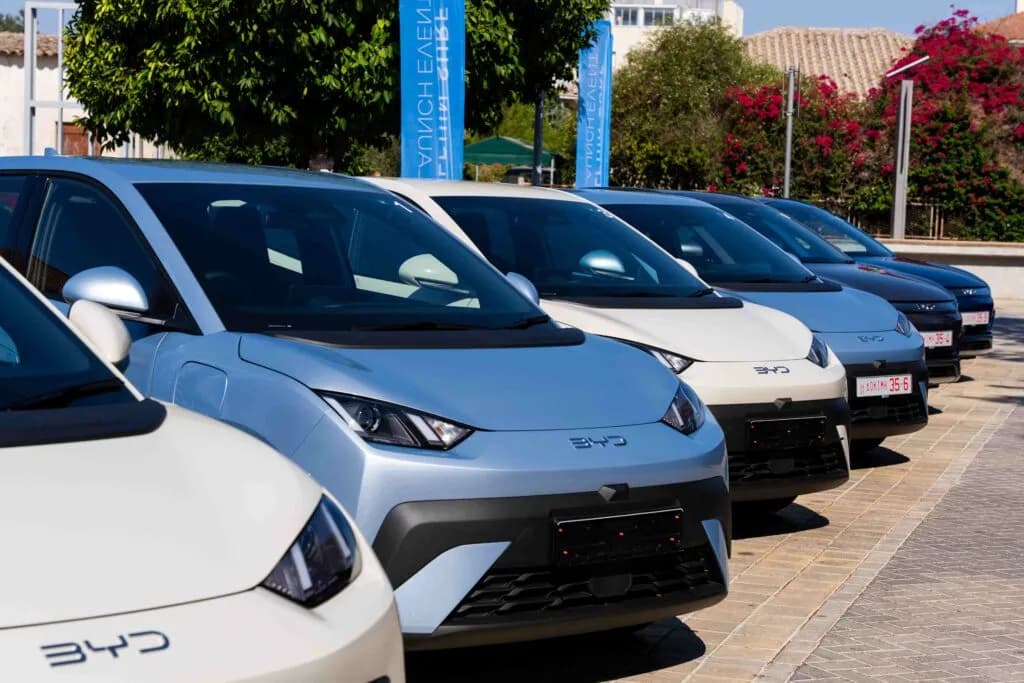 Η BYD παρουσίασε το νέο αμιγώς ηλεκτρικό DOLPHIN SURF στην Κύπρο